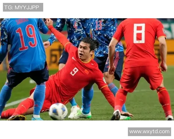 戴耳环的足球球星是谁揭秘他们的时尚与个性背后故事 戴耳环的足球球星是谁揭秘他们的时尚与个性背后故事